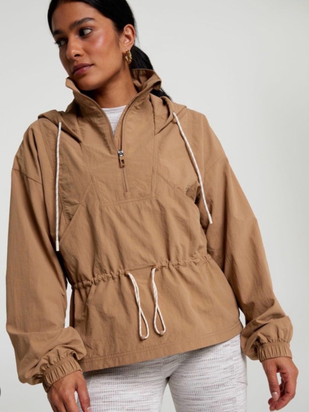 CALIA woman’s hooded windbreaker